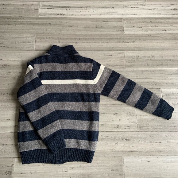 Cardigan - Picture 2 of 3